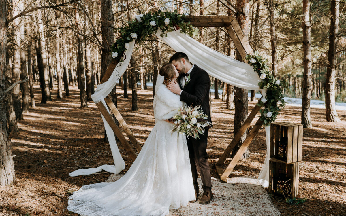 Norman & Selina / Intimate Forest Wedding